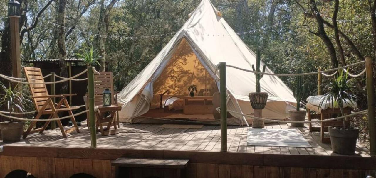 Evasion En Pleine Nature, Tipi Insolite Et Jacuzzi Au Pont Du Gard ! Vers Pont du Gard Bagian luar foto