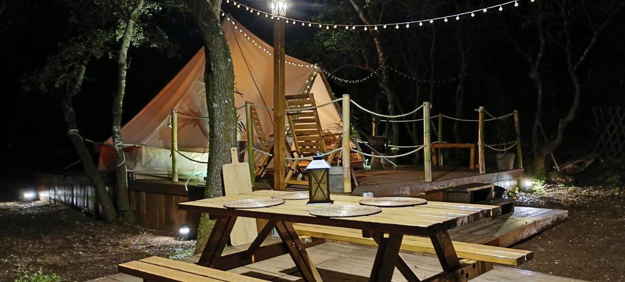 Evasion En Pleine Nature, Tipi Insolite Et Jacuzzi Au Pont Du Gard ! Vers Pont du Gard Bagian luar foto