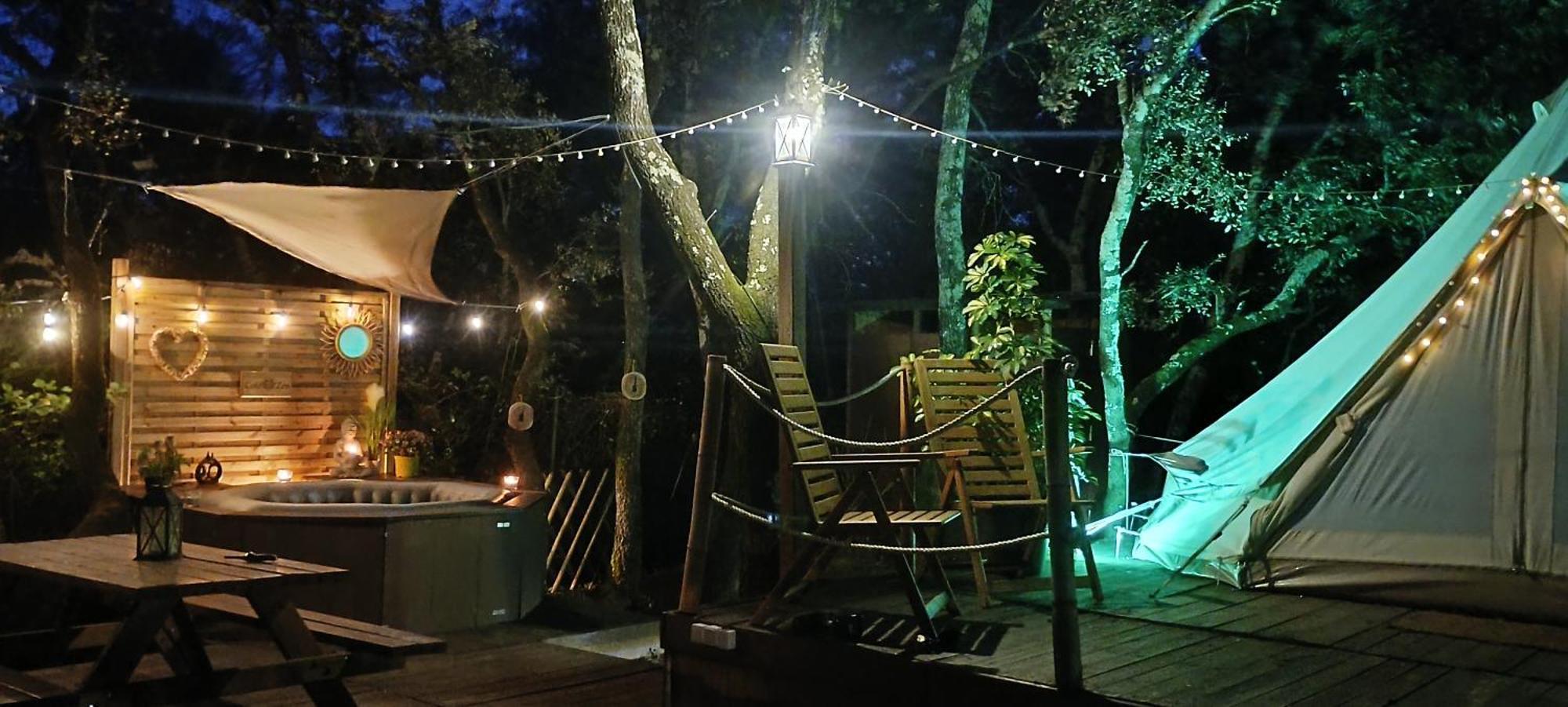 Evasion En Pleine Nature, Tipi Insolite Et Jacuzzi Au Pont Du Gard ! Vers Pont du Gard Bagian luar foto