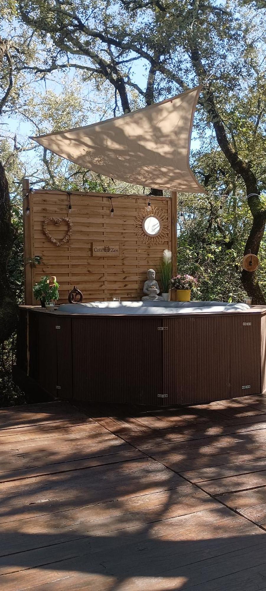 Evasion En Pleine Nature, Tipi Insolite Et Jacuzzi Au Pont Du Gard ! Vers Pont du Gard Bagian luar foto